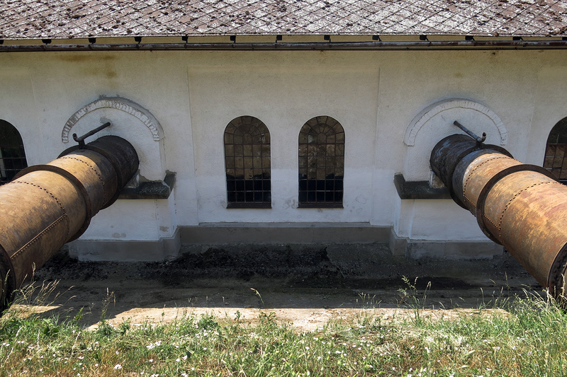 Illustration for article titled Photo Essay: Inside a 120 Year-Old Steam Powered Water Pumping Station